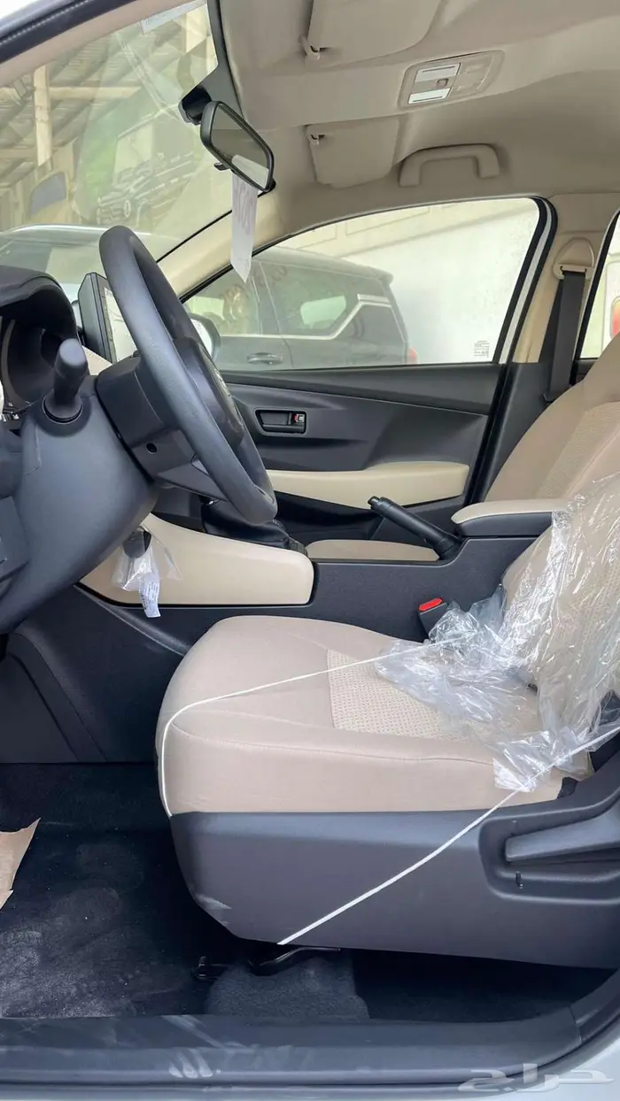 تويوتا يارس 1.5 ستاندر2026 10