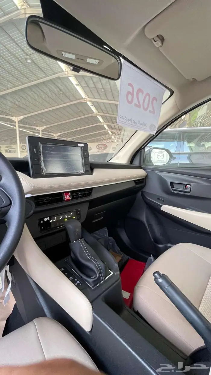 تويوتا يارس 1.5 ستاندر2026 11