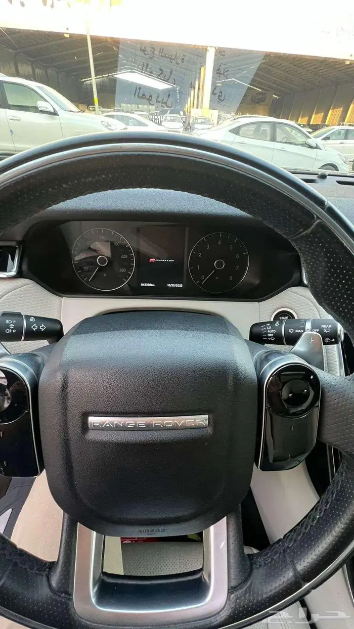 رنج روفر فيلار موديل 2018 - معرض خلف للسيارت 15