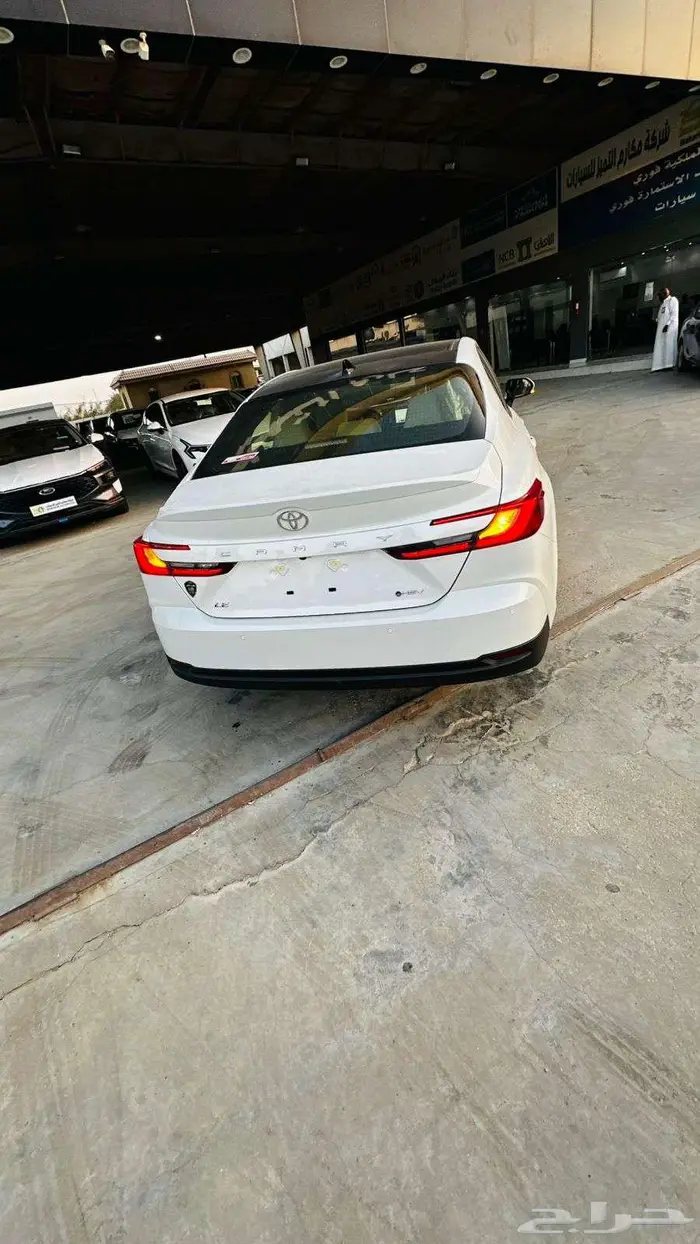 تويوتا كامرى LE هايبرد موديل 2025 2