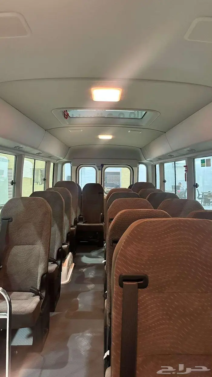 تويوتا باص كوستر 2025 2