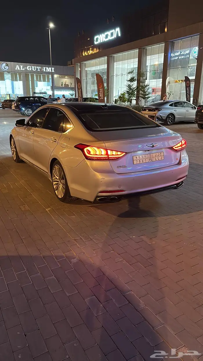 جينسس 2015 رويال للبيع حد 40 الف 2