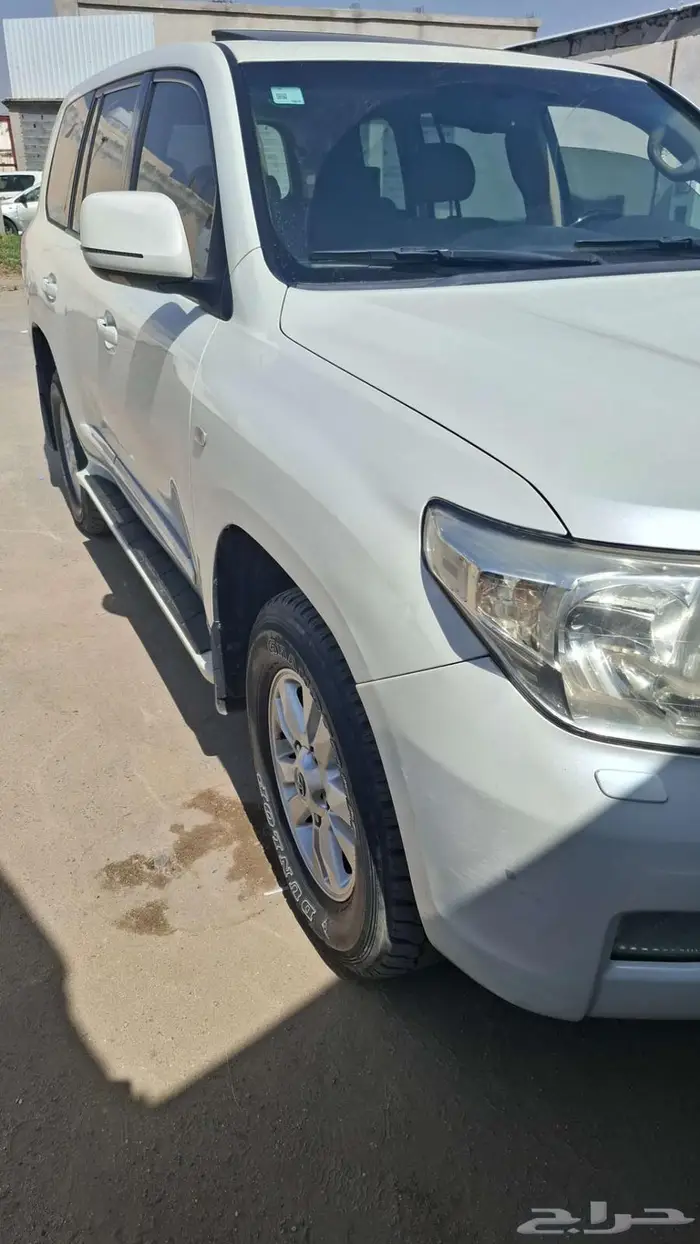 جيب لاندكروز 2010 GXR3 وكاله 21