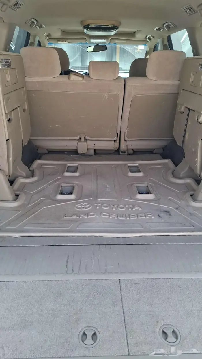 جيب لاندكروز 2010 GXR3 وكاله 26