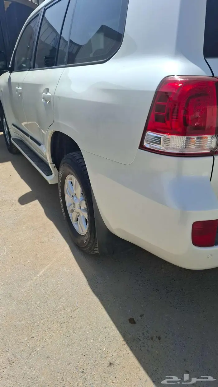 جيب لاندكروز 2010 GXR3 وكاله 35