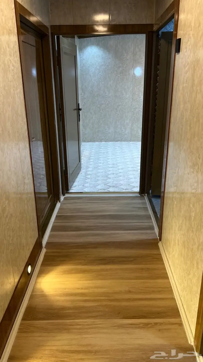 كرفانه 19 متر في عرض 4 ونص ثلاث محاور 23