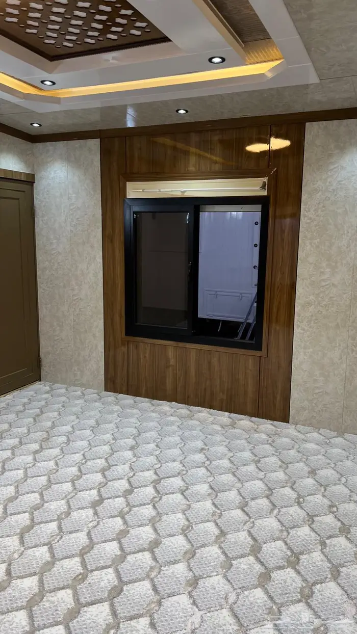 كرفانه 19 متر في عرض 4 ونص ثلاث محاور 20