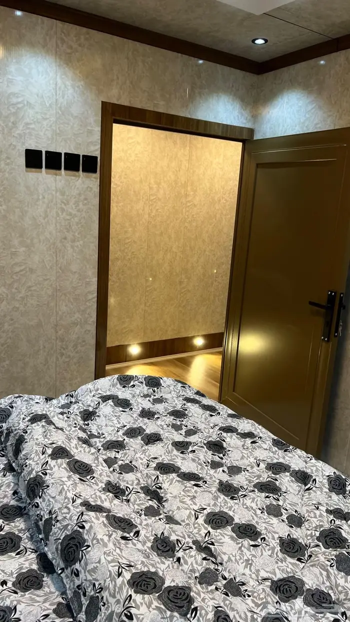 كرفانه 19 متر في عرض 4 ونص ثلاث محاور 27