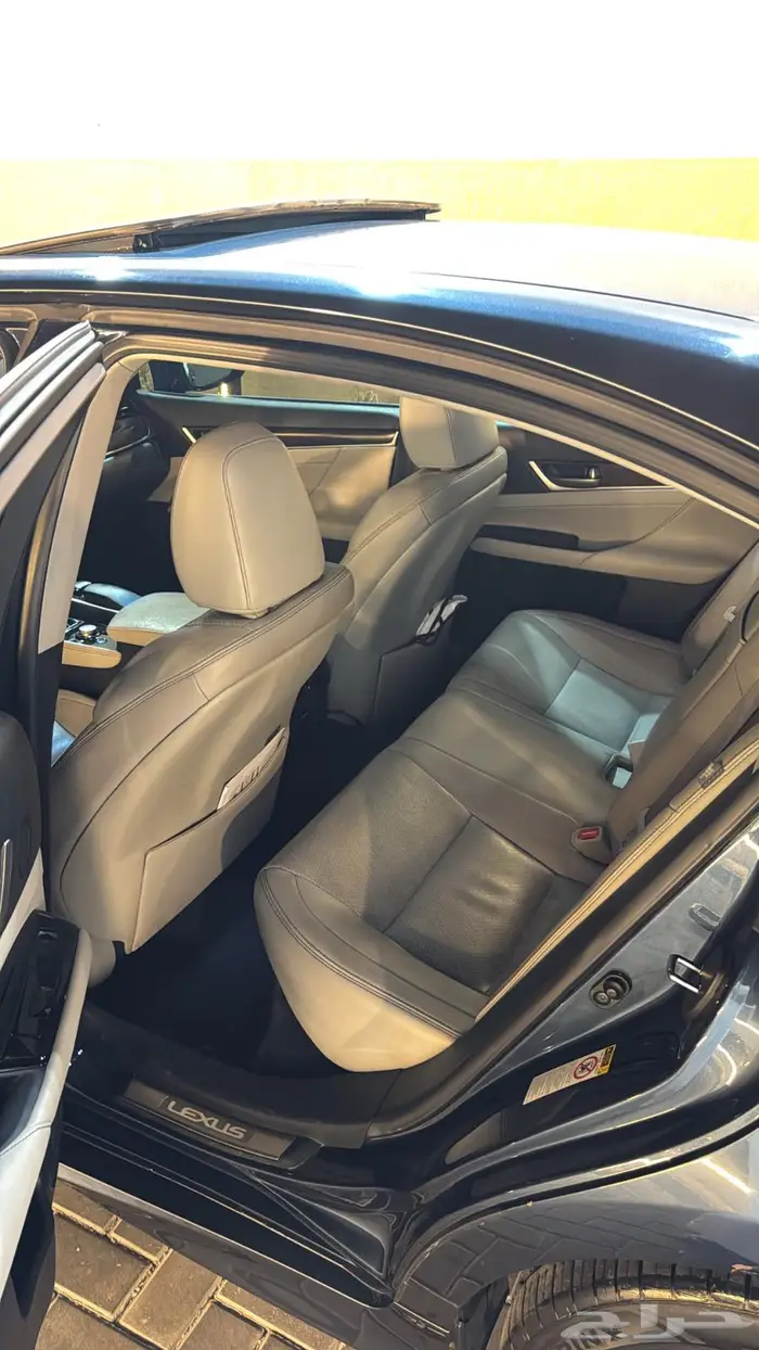 للبيع لكزس GS350 لوحات دبي 5