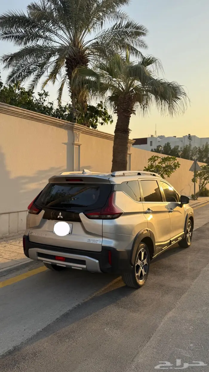 ميتسوبيشي اكسباندر 2023 2