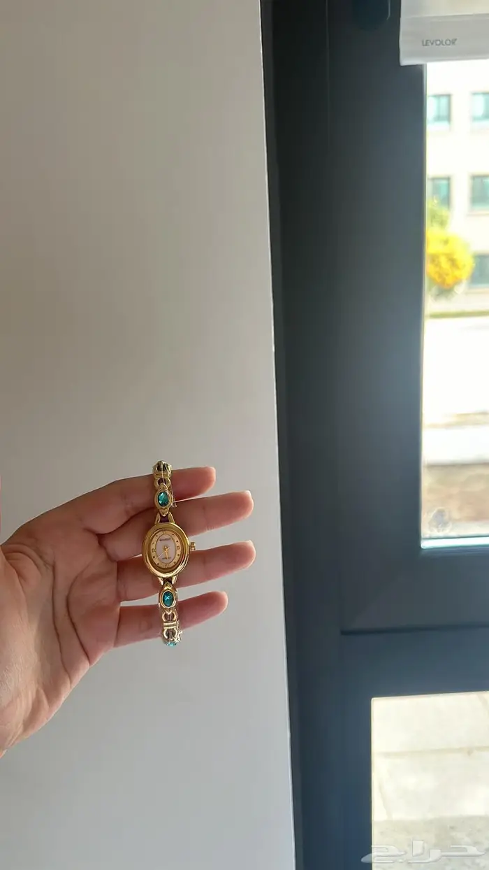 ساعه فنتج غير مستخدمة 0