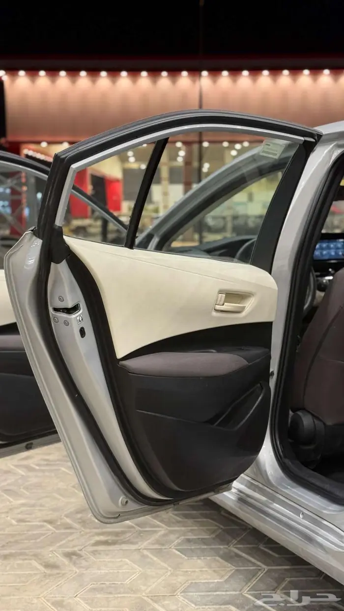 تويوتا كورولا XLI 2023 ( كاش و أقساط ) 3