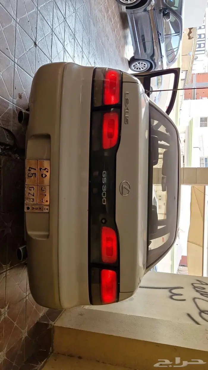 للبيع لوحة رقم 45 مع السياره 10