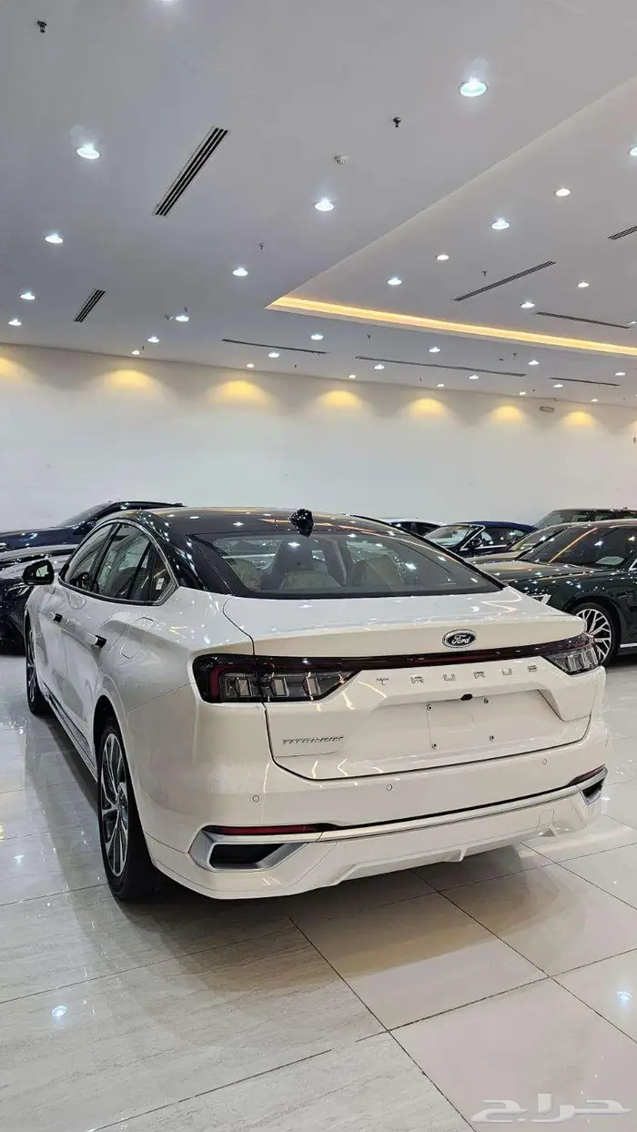 فورد تورس تيتانيوم 2026 فل اوبشن 13