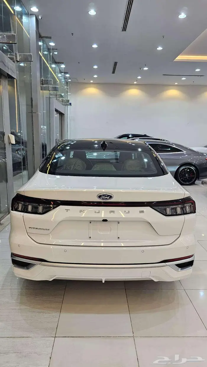 فورد تورس تيتانيوم 2026 فل اوبشن 12