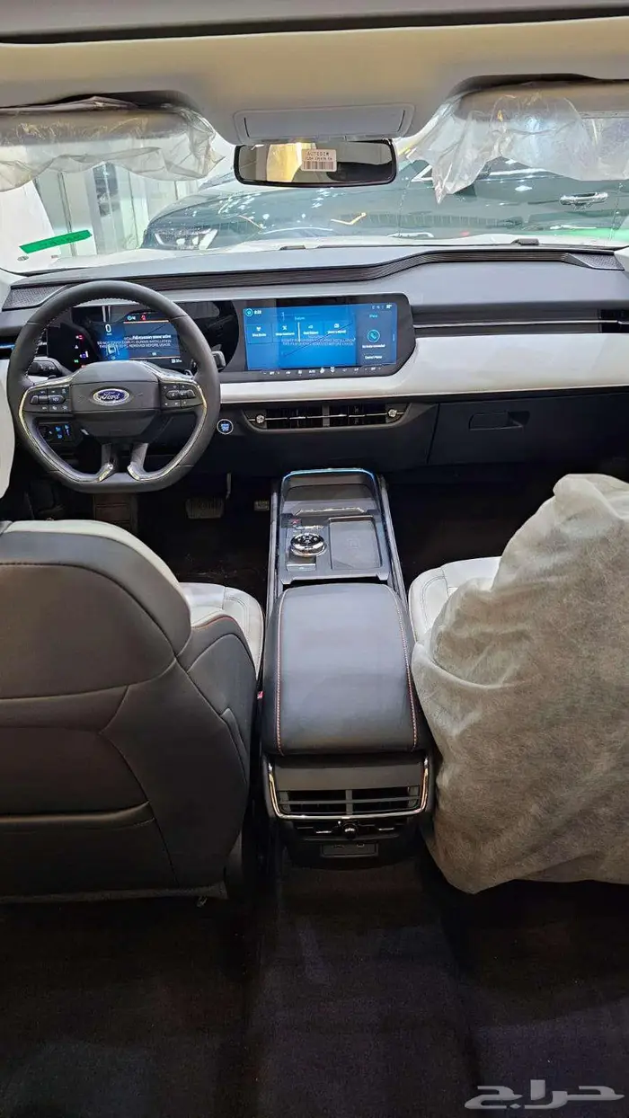 فورد تورس تيتانيوم 2026 فل اوبشن 10