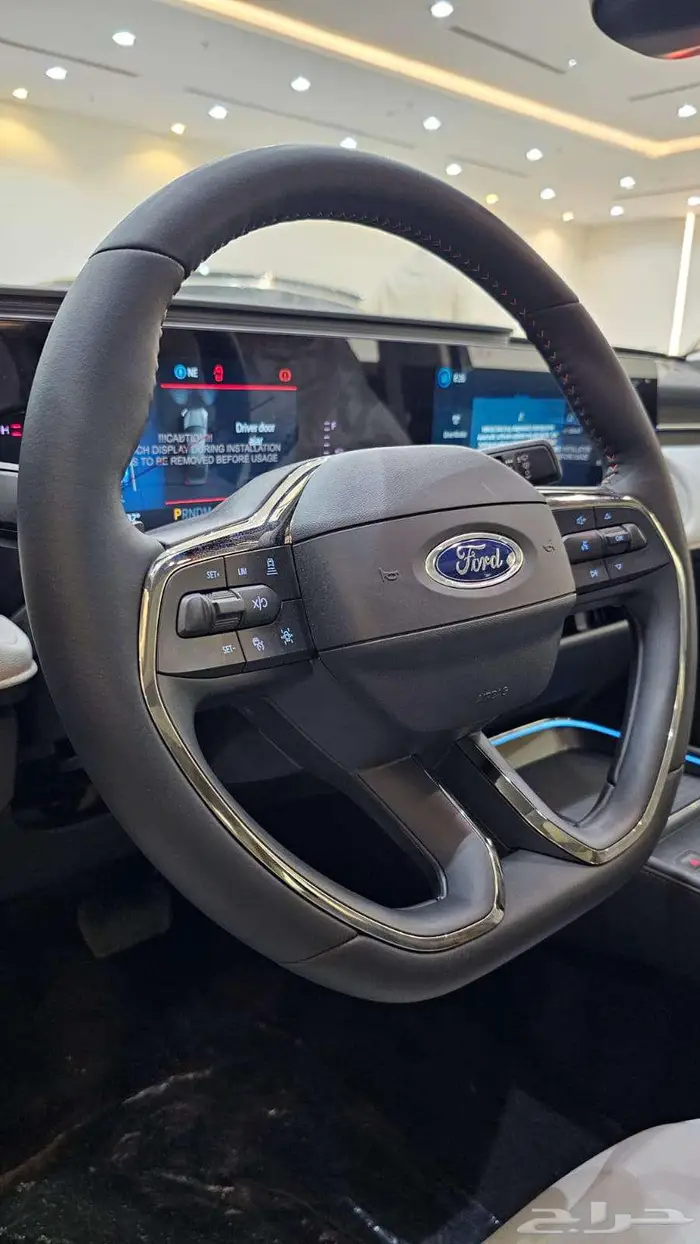 فورد تورس تيتانيوم 2026 فل اوبشن 6