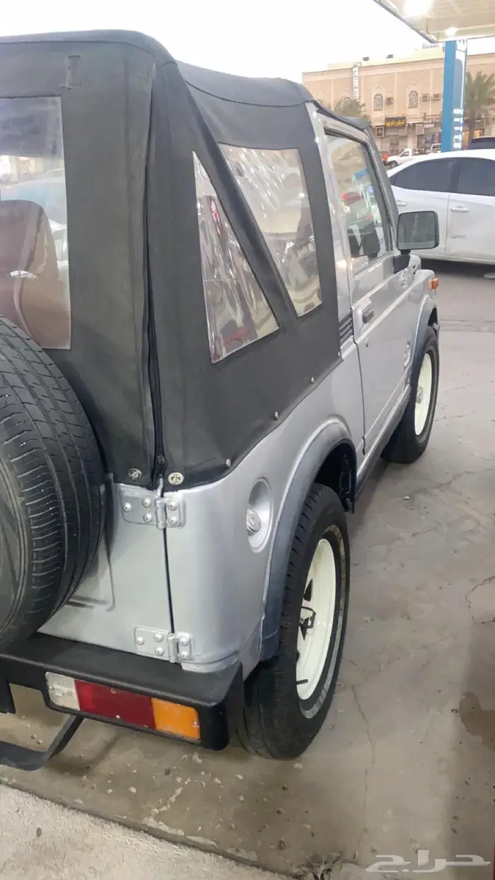 جيب سوزوكي 1982 لعشاق الكلاسيكي 4