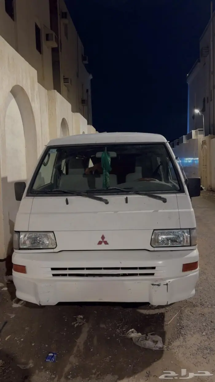 حافله بضاعه للبيع او للإيجار 0