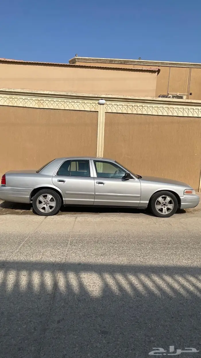 فورد كراون فكتوريا 2008 0