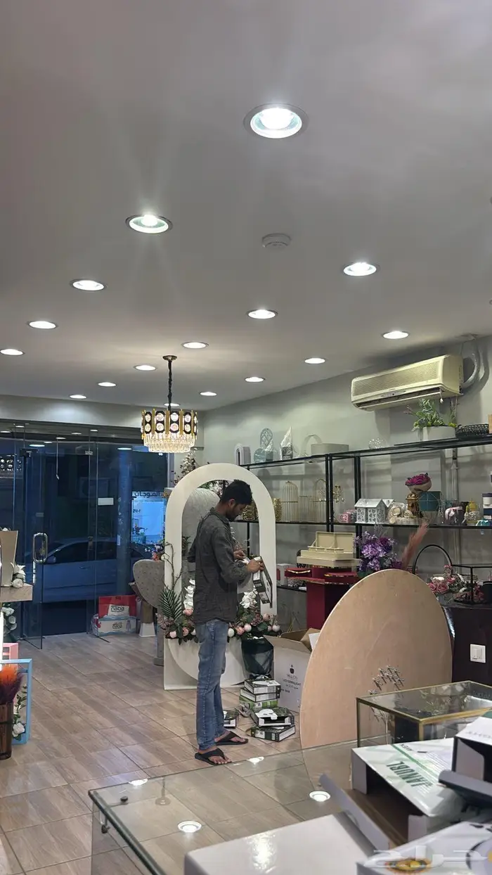 محل ورد للتقبيل بعرعر لعدم التفرغ 2