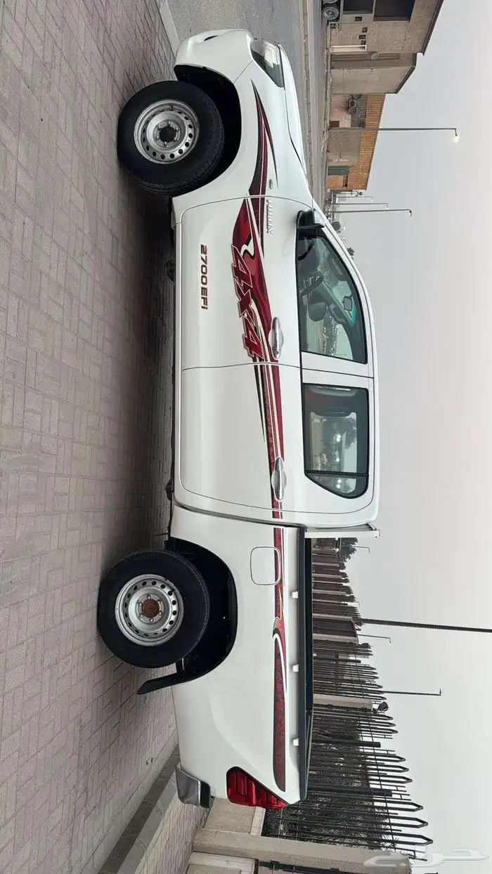 تويوتا هايلوكس 2016 دبل بنيزين 6