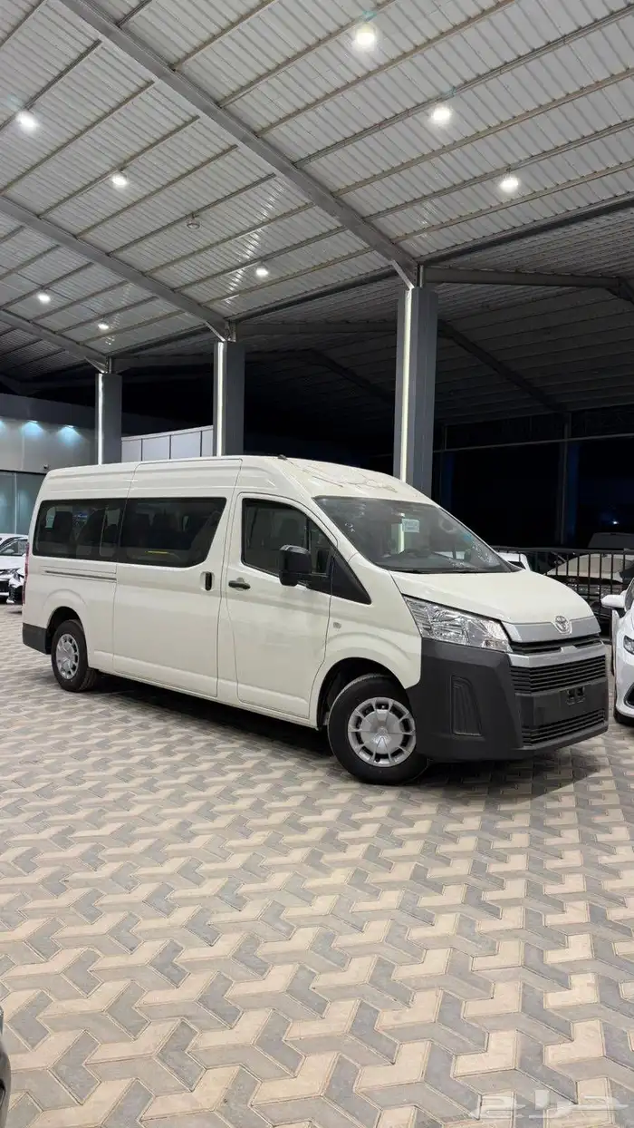 تويوتا باص هايس ديزل 2026 قير عادي 13 راكب( باقل سعر ) 2