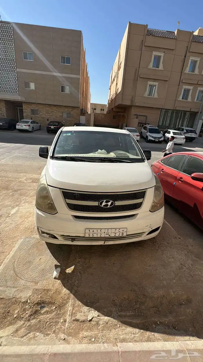 باص اتش ون موديل 2010 1