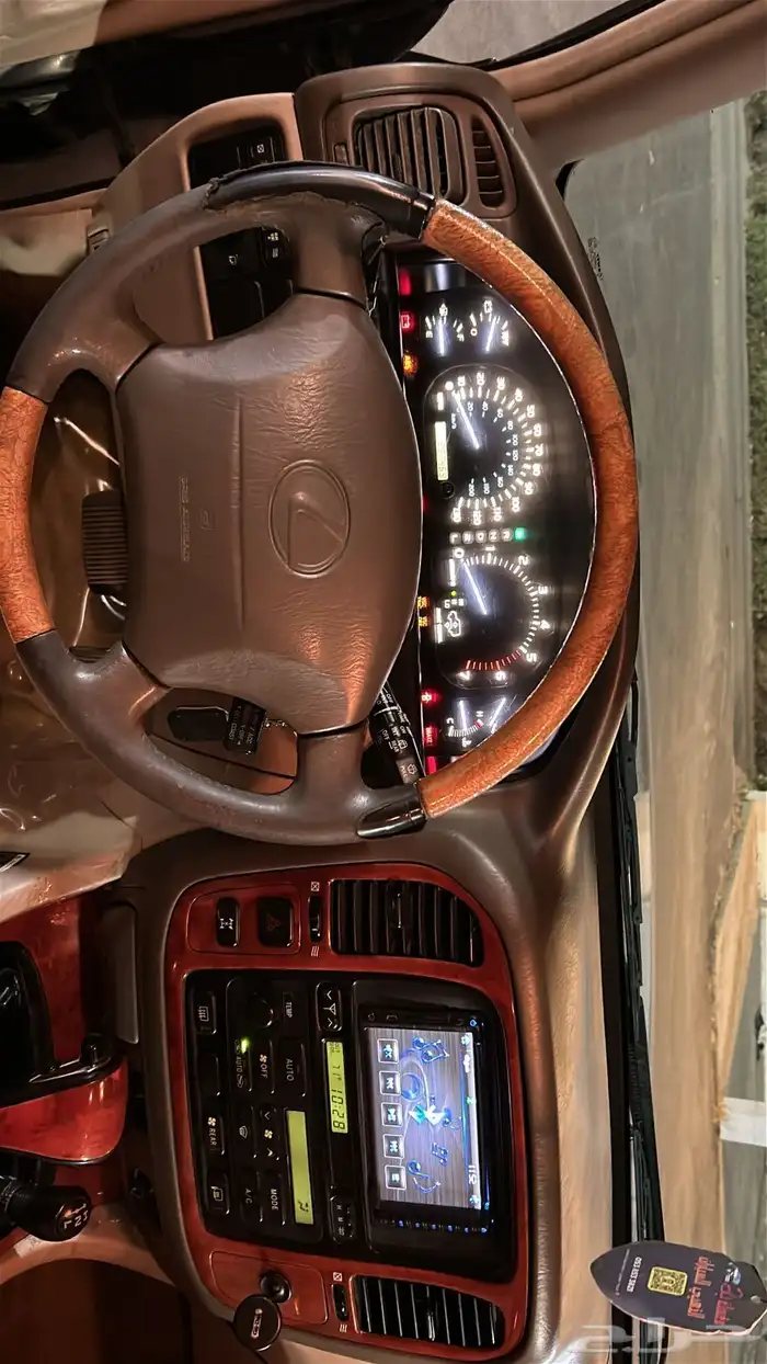 جيب لكزس مديل 2000 5