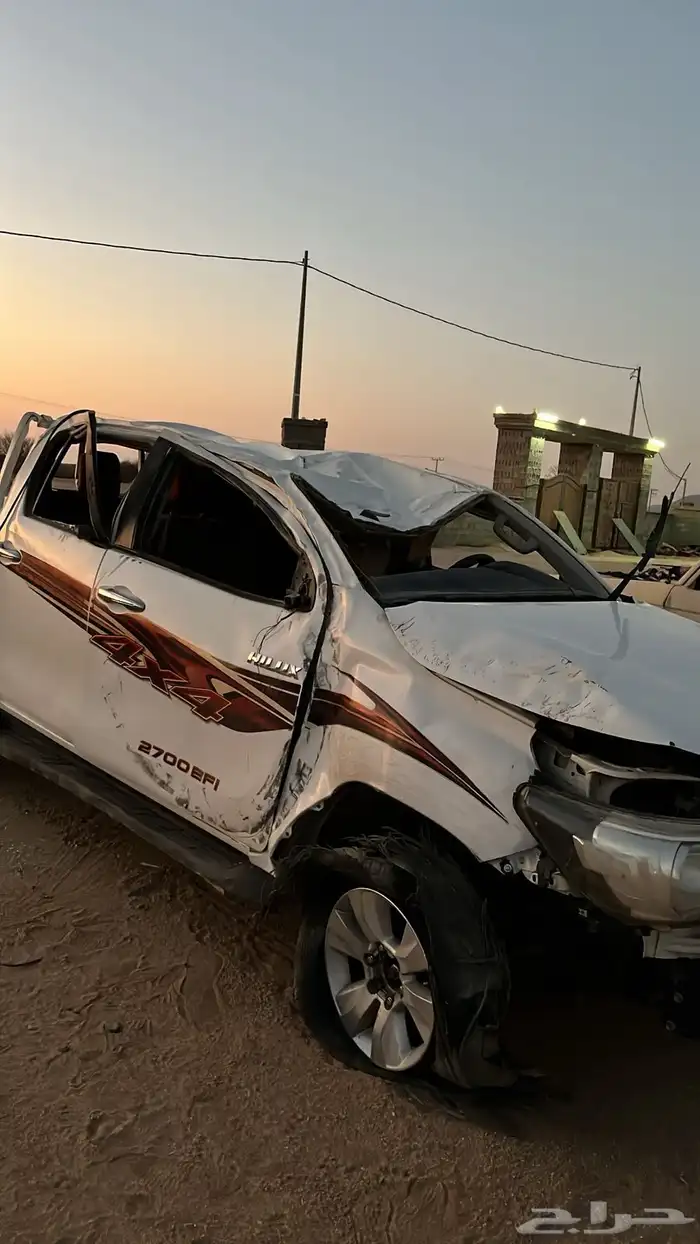 هايلكس للبيع تشليح دبل بنزين 0