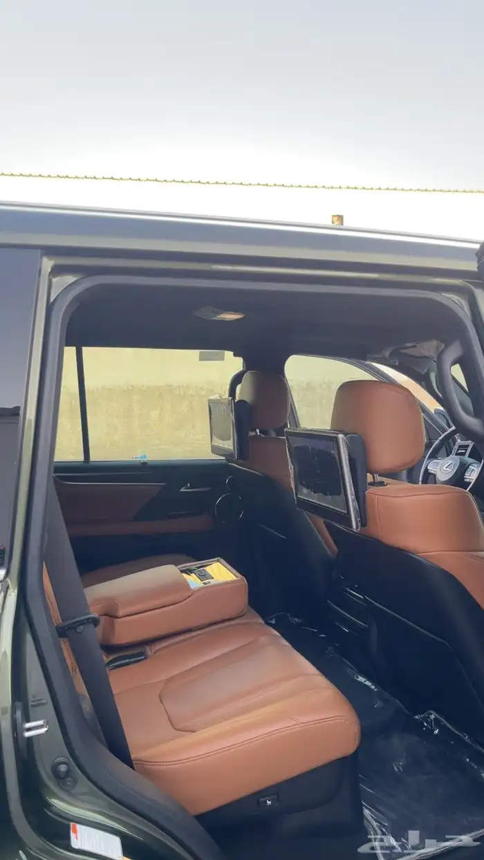 لكزس 2021- سعودي 7