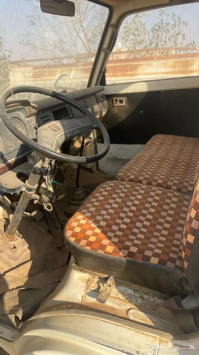 دنه تويوتا 83 بدون استماره 2