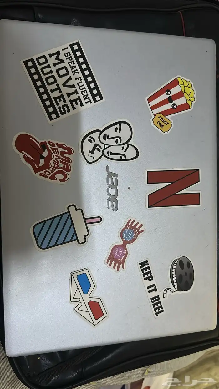 يوجد لدي لابتوب ايسر acer مايشكي من شي اخو الجديد 3