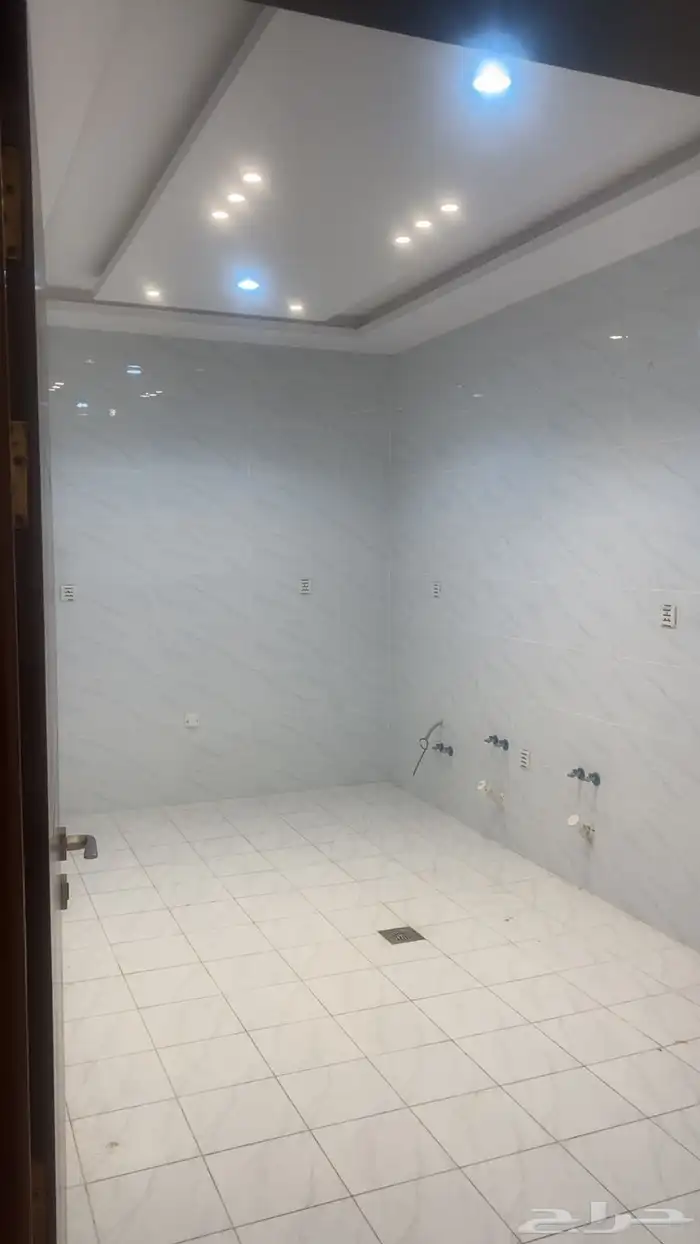 شقه للايجار حي مريخ 6