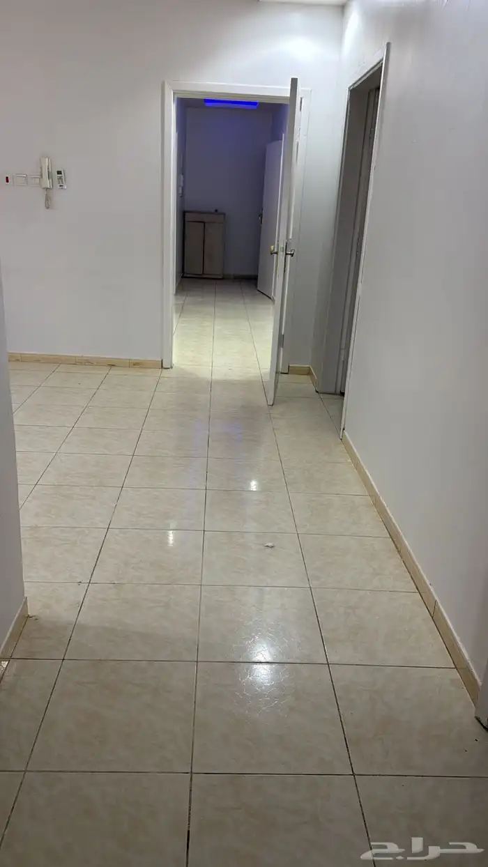 شقة للإيجار حي الجنادرية 11