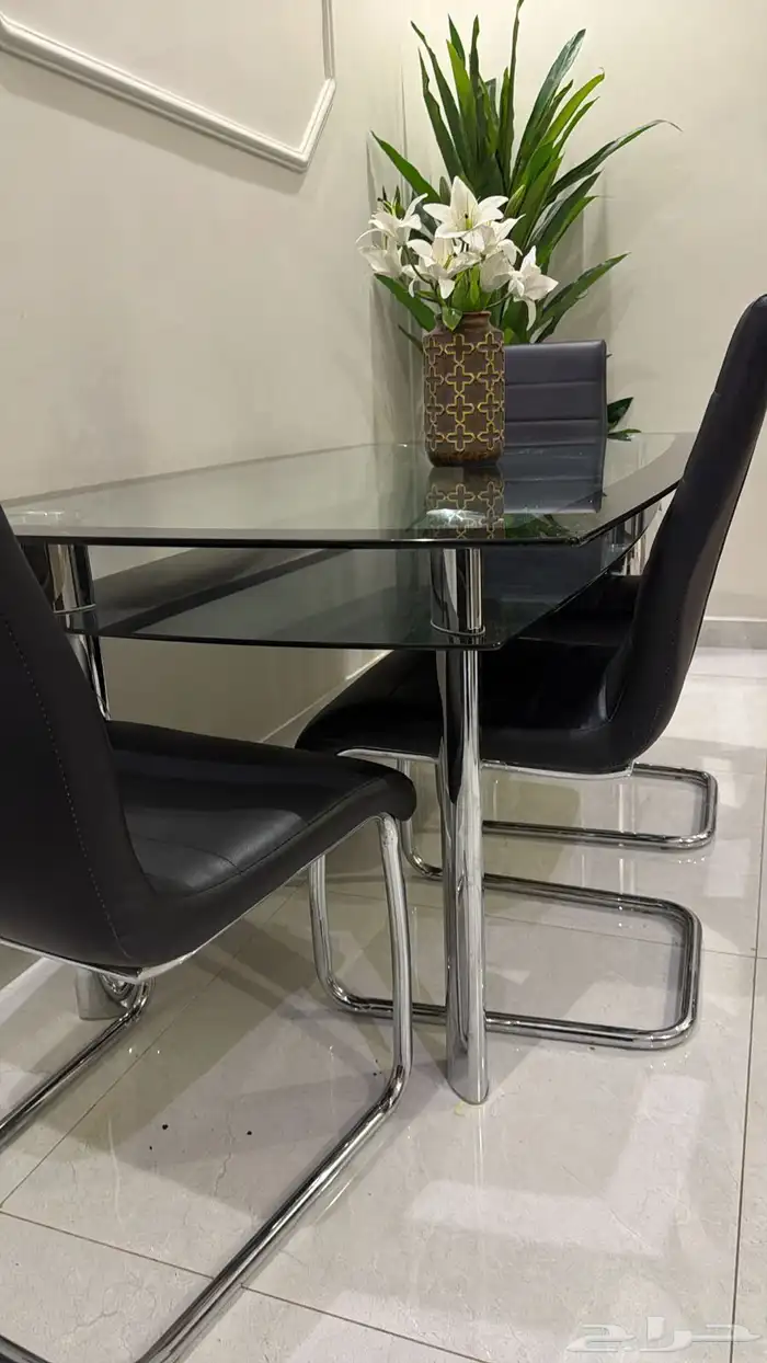 طاوله طعام 0