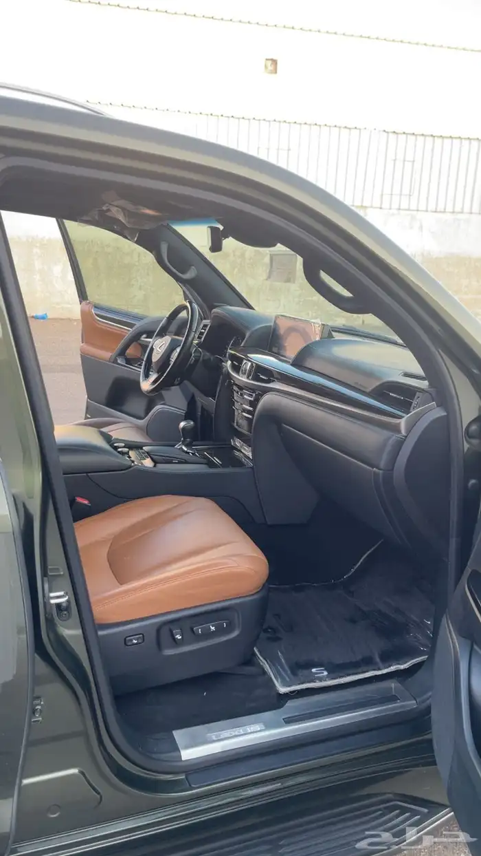 لكزس 2021- سعودي 4