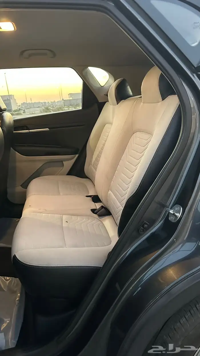 كيا سونيت رمادي 7