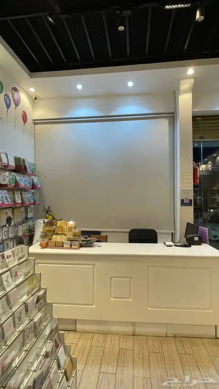 محل ورد وتغليف للتقبيل بدون منسق 1