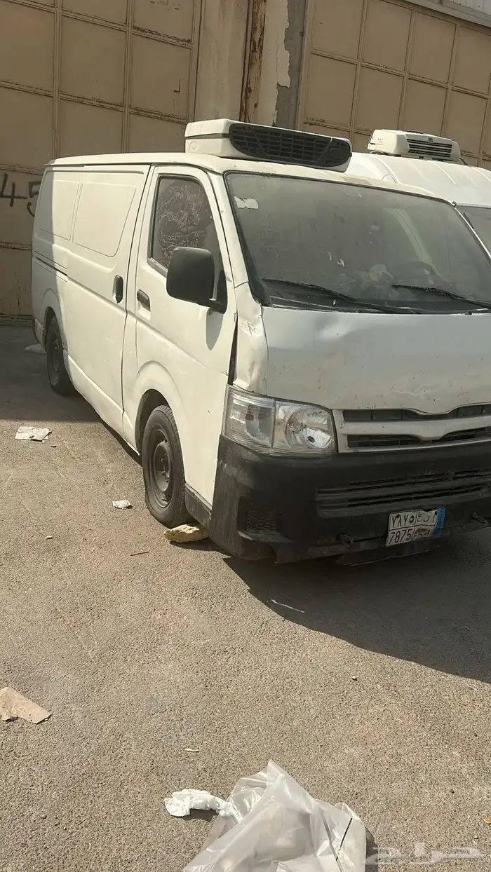 فورد فان. H1هونداي وباص تيوتا بضايع 3