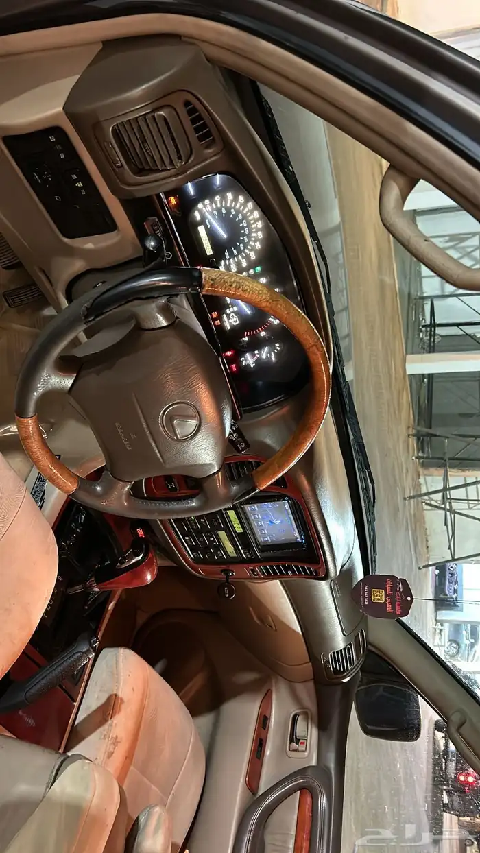 جيب لكزس مديل 2000 10