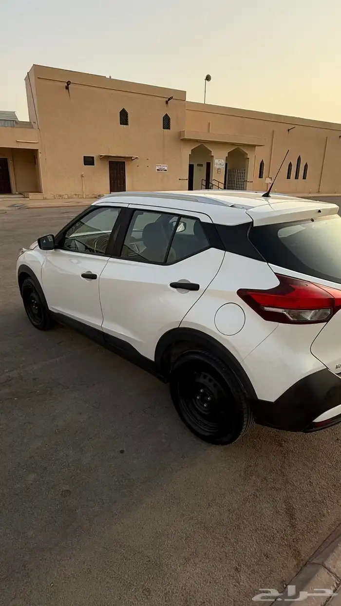 نيسان كيكس 4