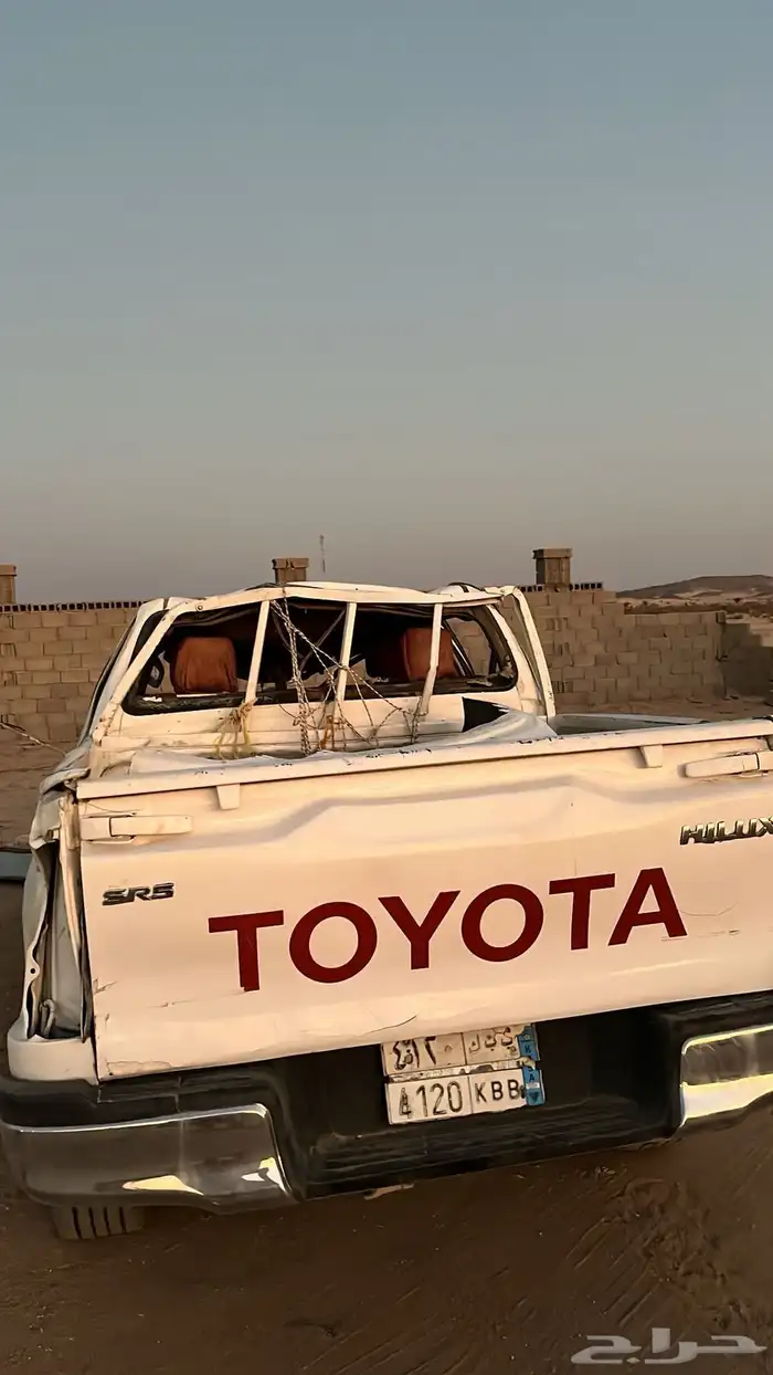 هايلكس للبيع تشليح دبل بنزين 2