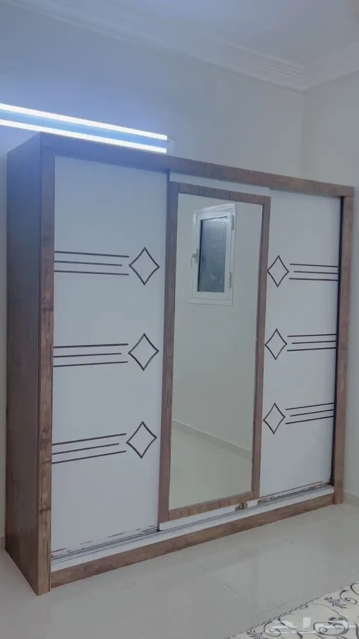 للبيع  دولاب وكرس نفرين 4