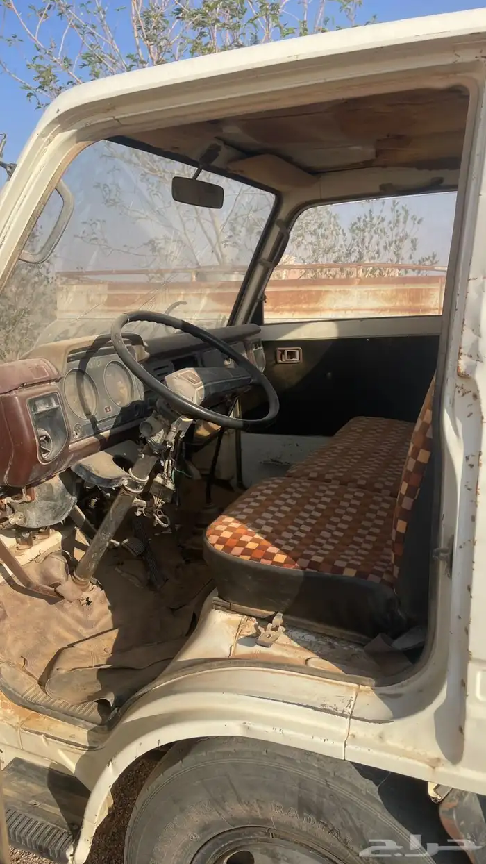 دنه تويوتا 83 بدون استماره 9