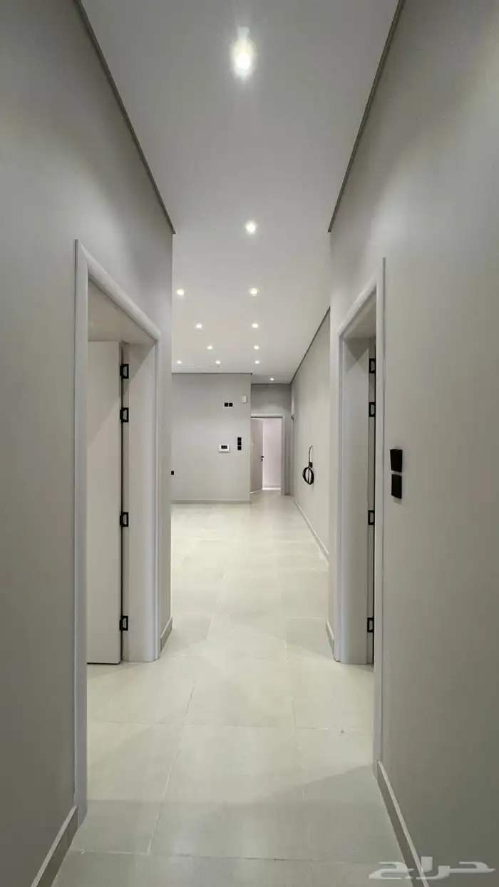 شقق جديده للبيع -حي الحمراء 5