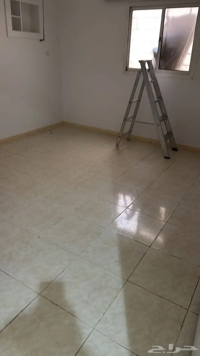 شقة للإيجار حي الرمال 8