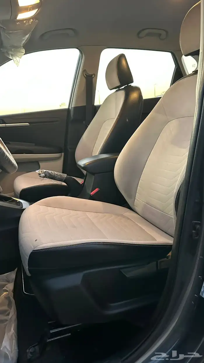 كيا سونيت رمادي 6