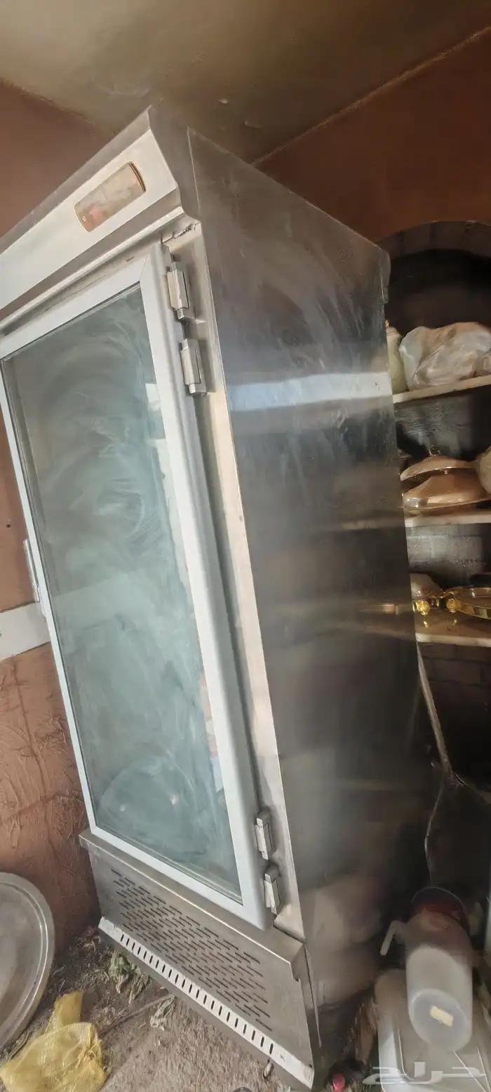 ثلاجة عرض لحوم وذبايح شبه جديده استخدام 6 شهور فقط السوم 0