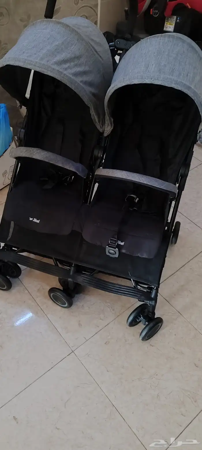 عربيه اطفال توأم مستعمله اقل من شهر ونص بي سعر مغري 7